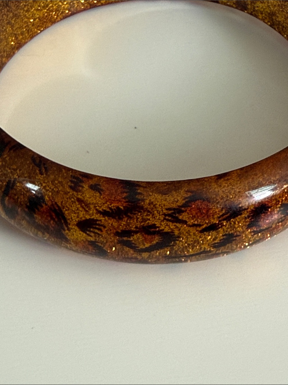 Vintage lucite acrylic bangle bracelet Brown Gold leopard print & glitter 80’s - Picture 4 of 16